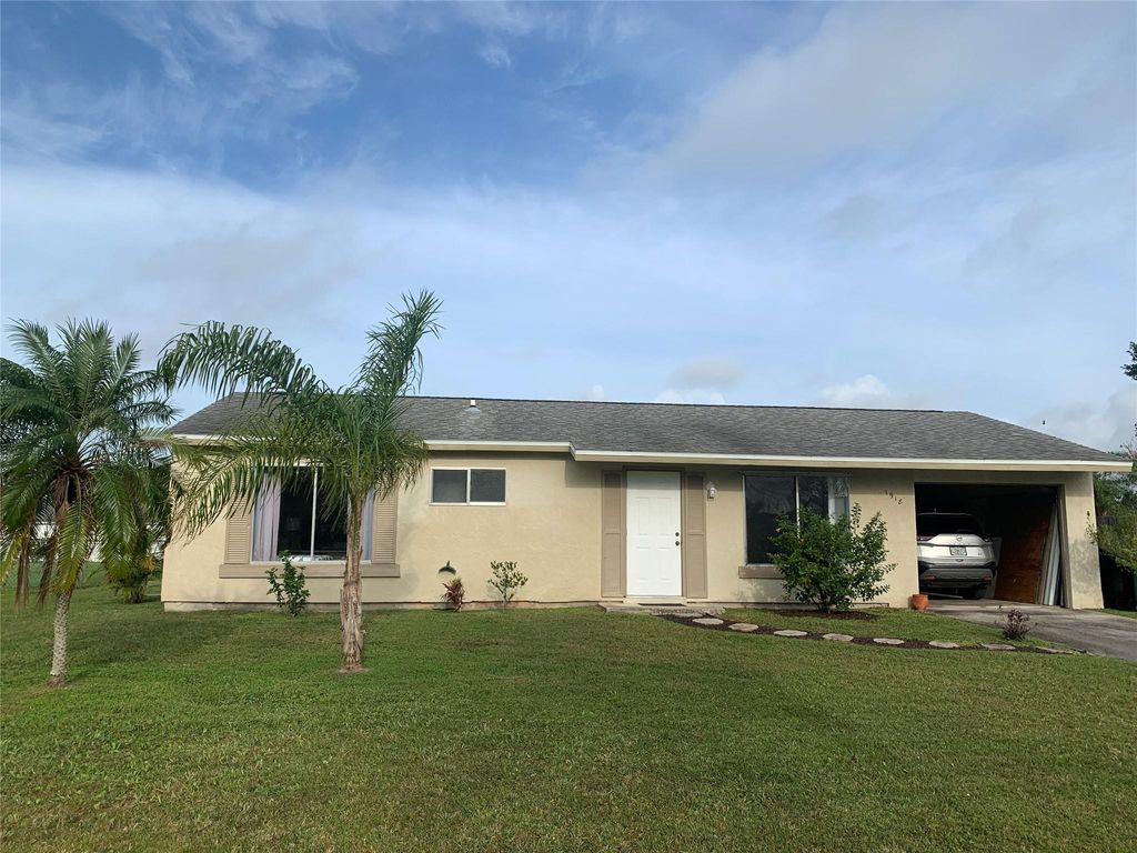 Photo of 1918 SE Oxmoor Terrace, Port Saint Lucie, FL 34952 (MLS # F10424255)