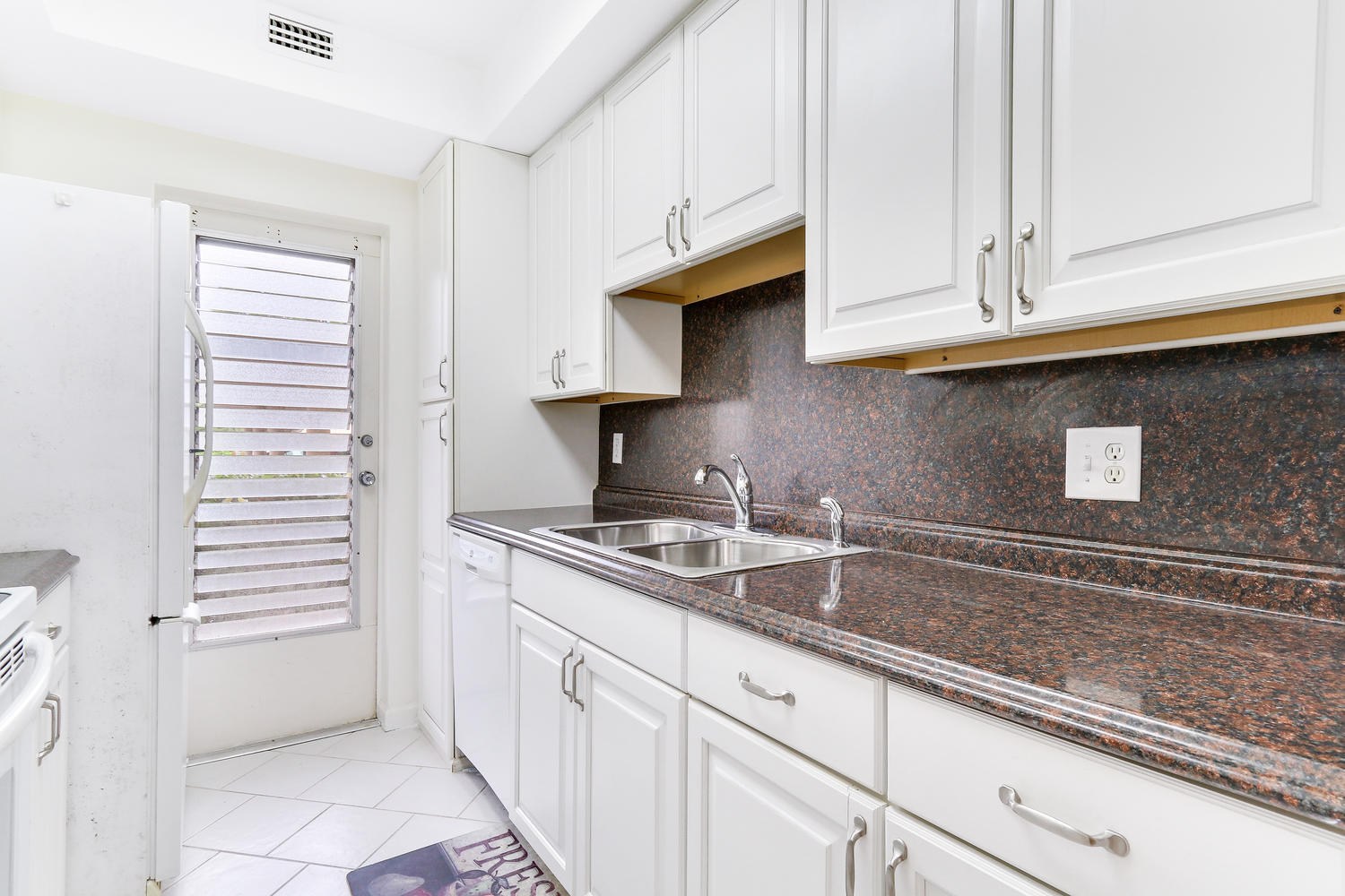 TROPIC HARBOR CONDO PART ONE - Residential