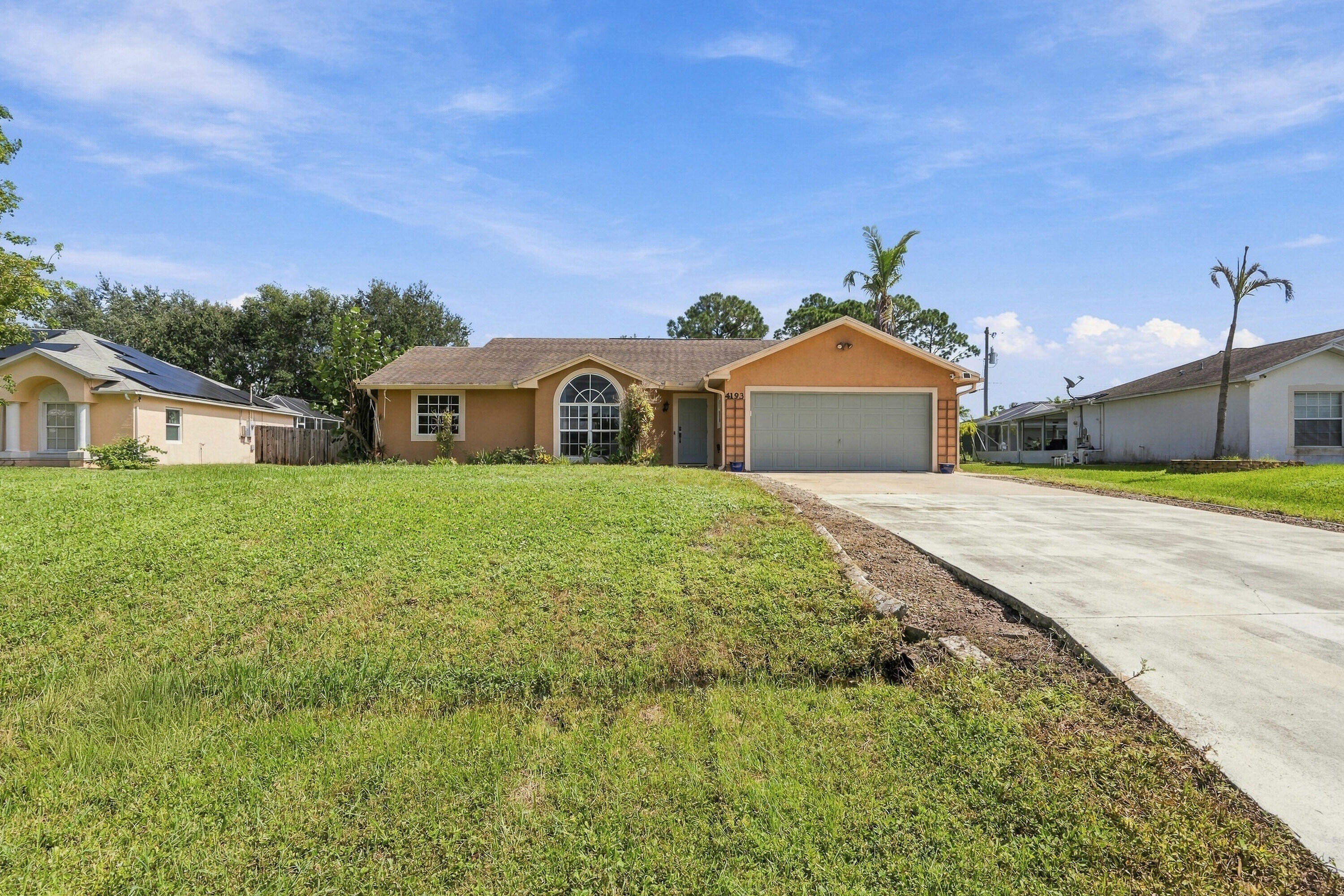 View photos, virtual tours, details... 4193 SW Muncie Street