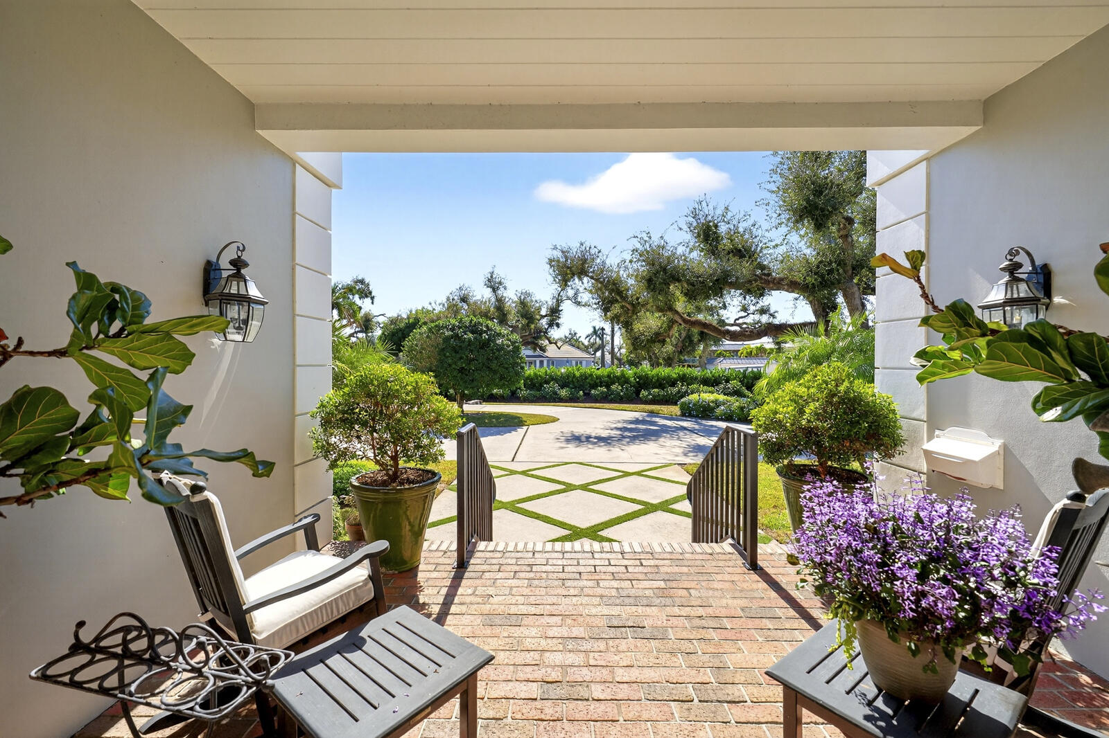 Charleston Square - Residential