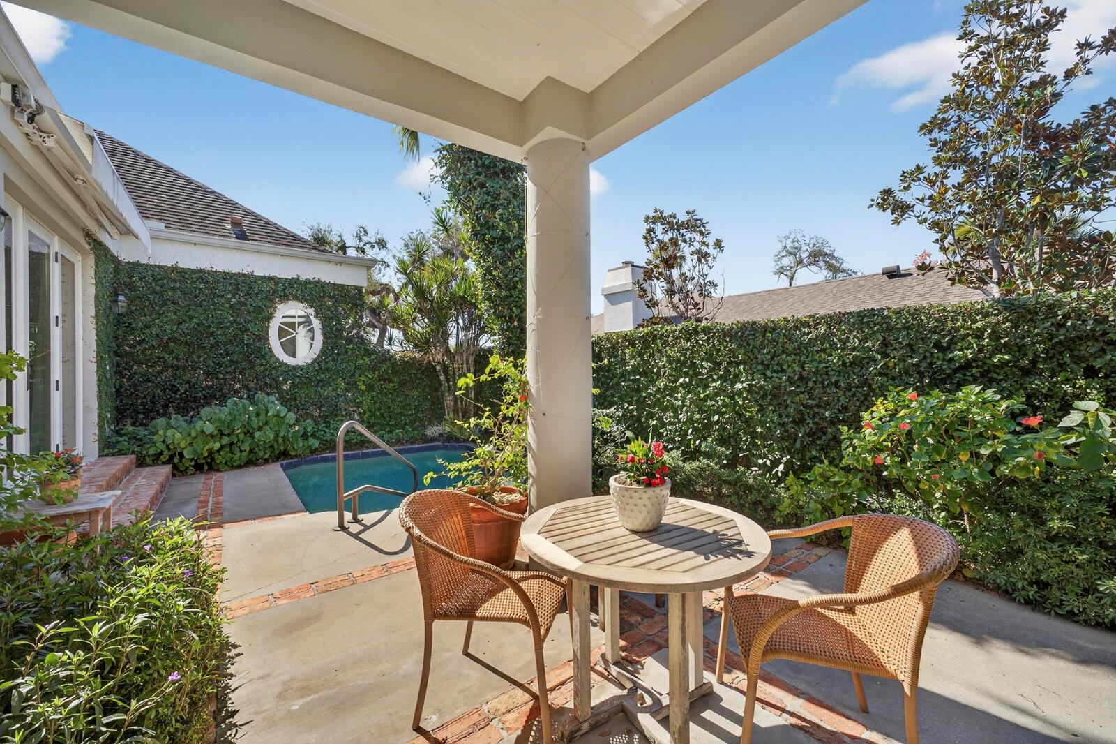 Charleston Square - Residential