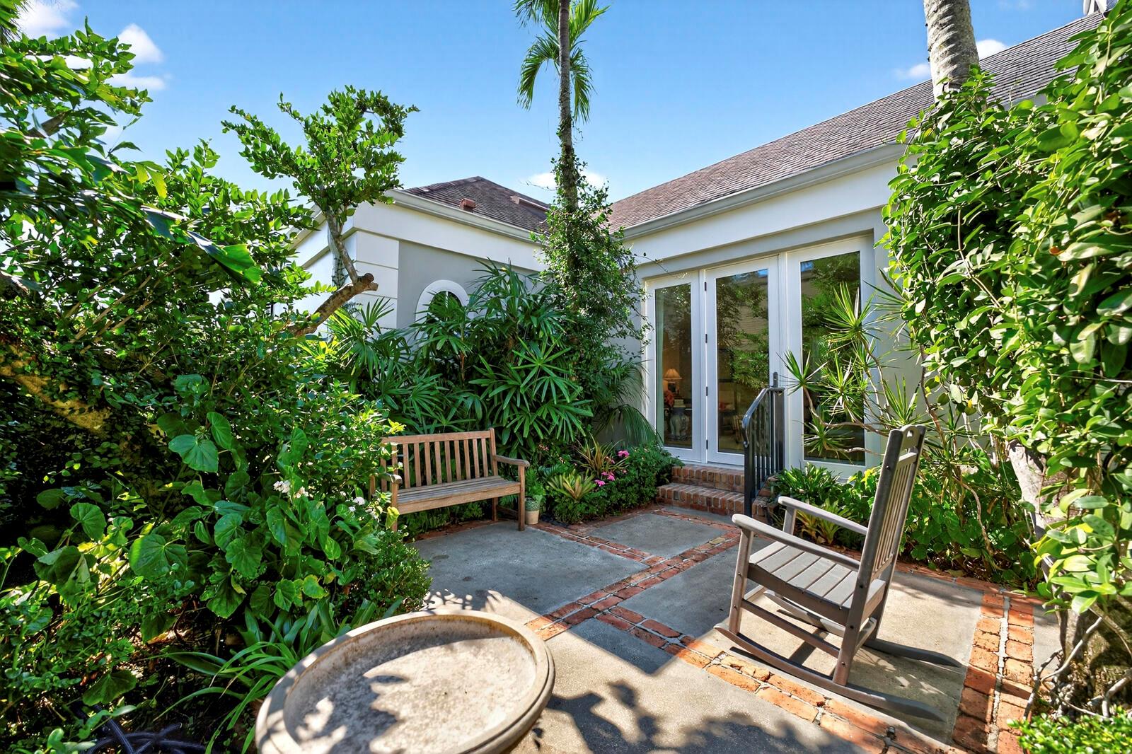 Charleston Square - Residential