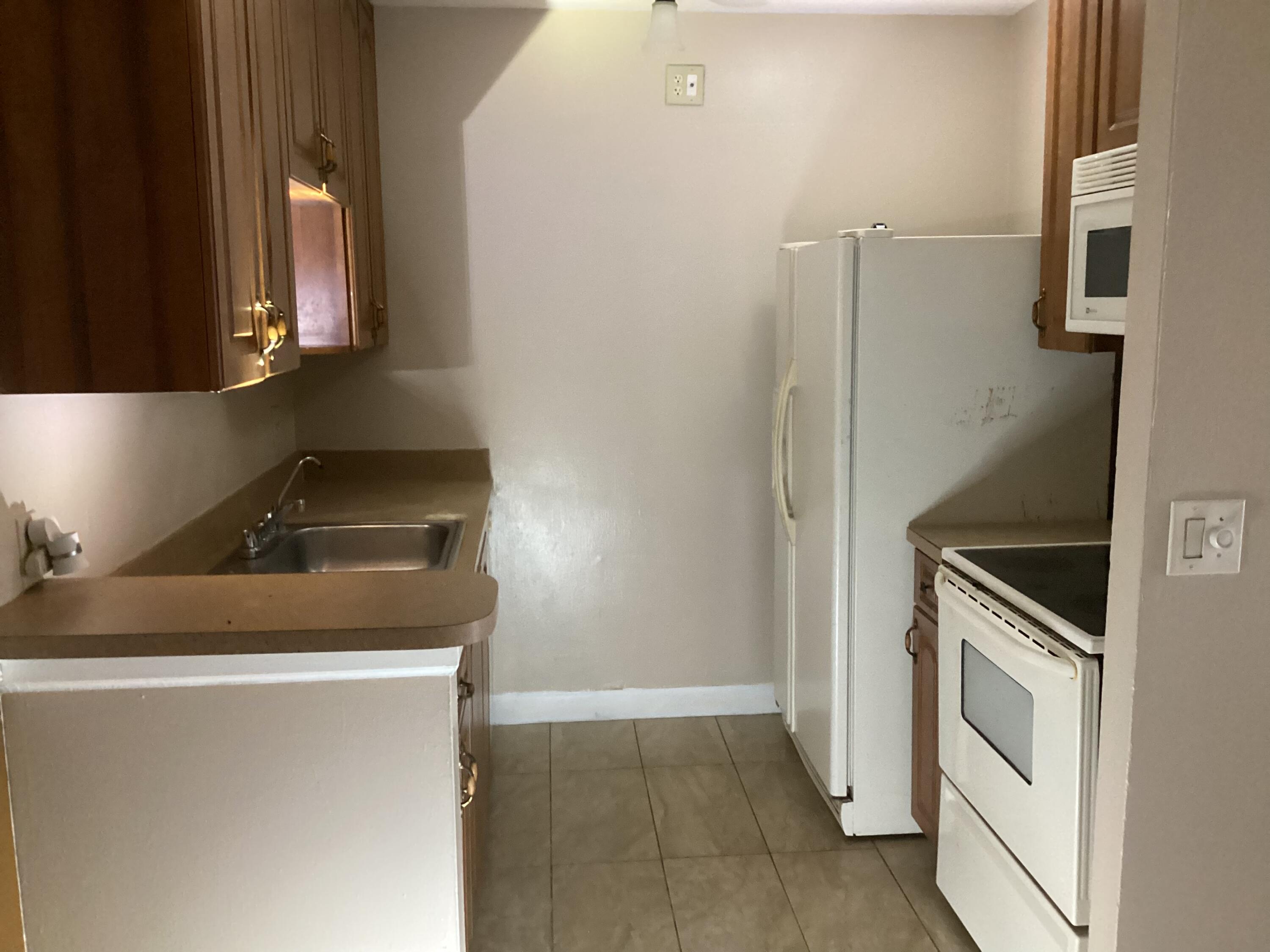 1500 N Congress Avenue B11