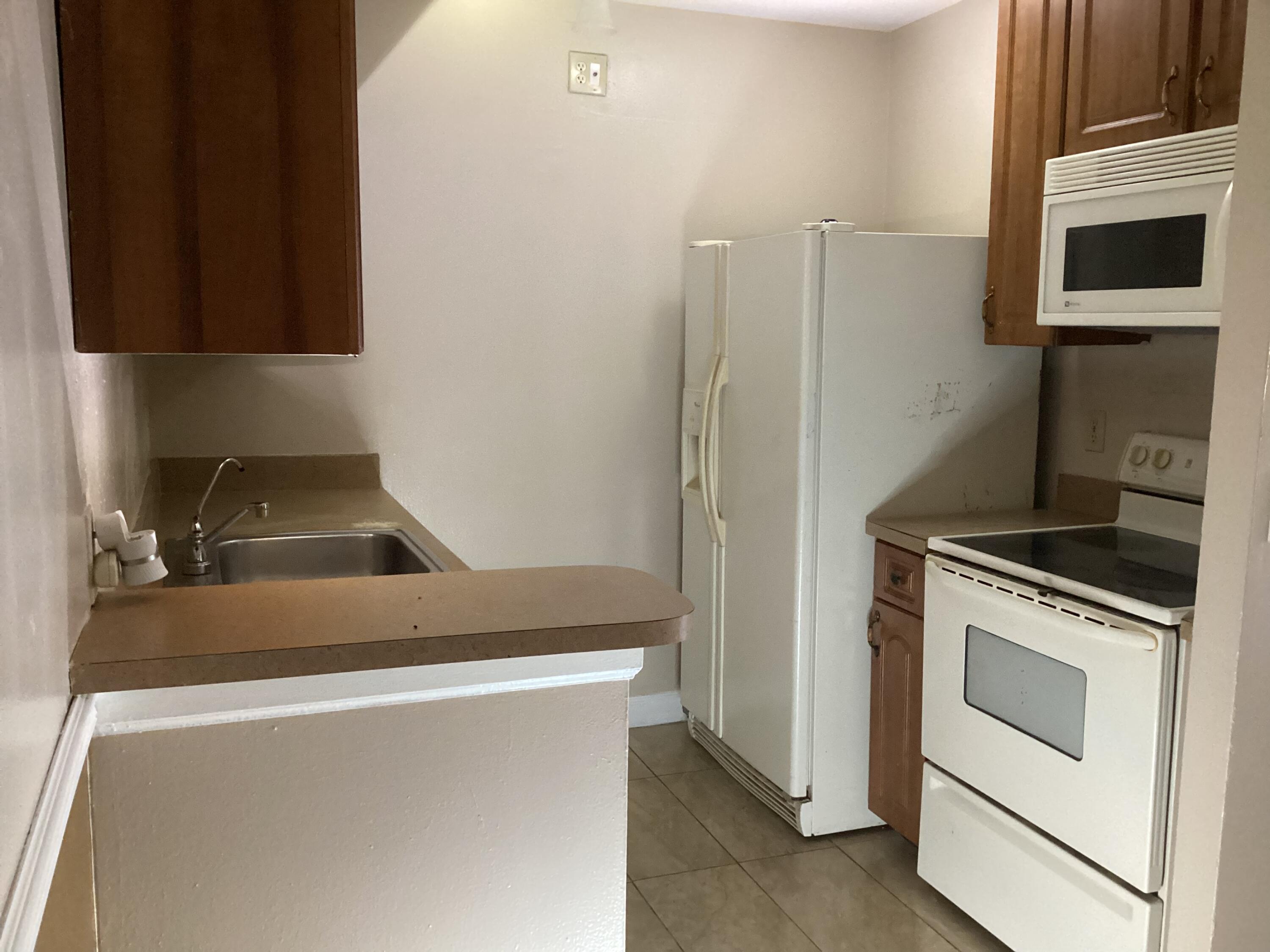 1500 N Congress Avenue B11