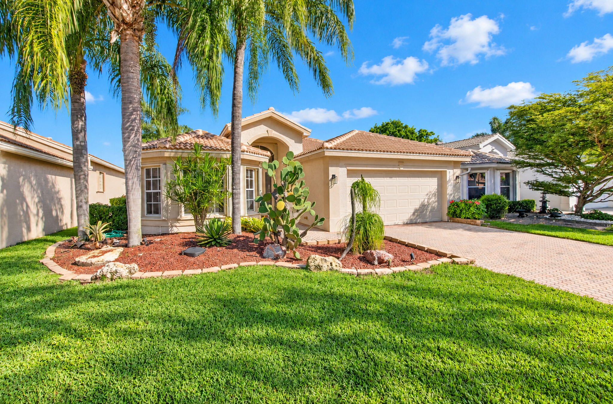 8161 LA JOLLA VISTA Lane