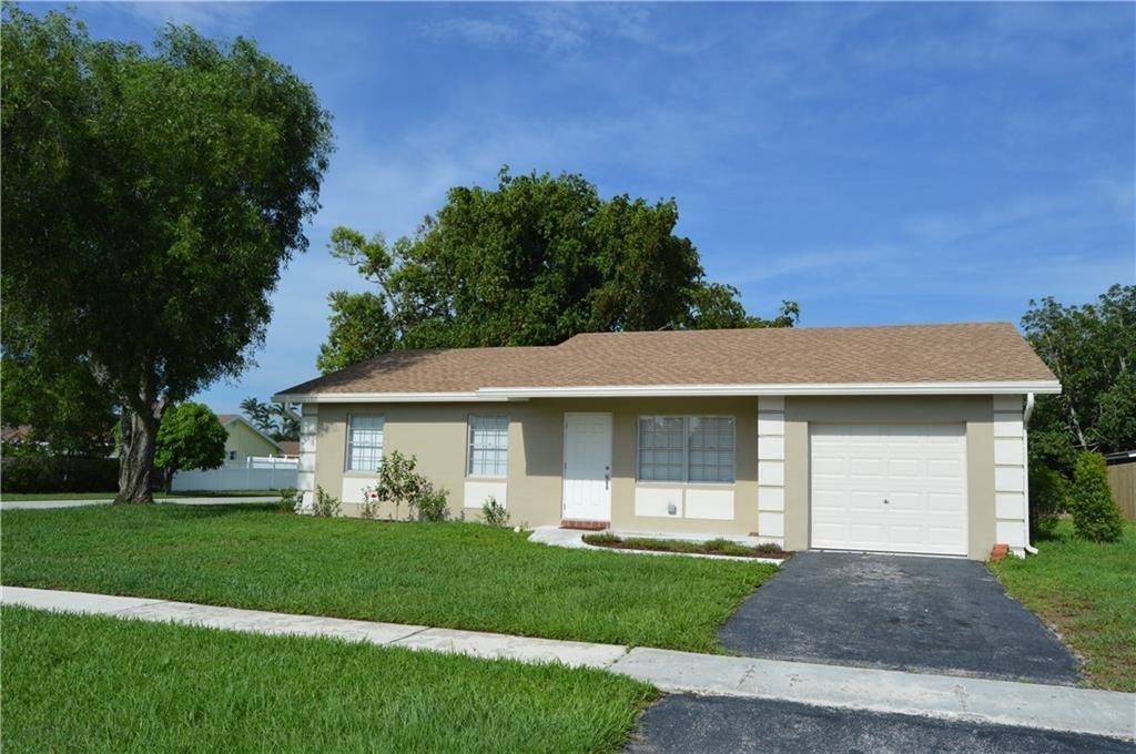 Southwind Lakes Boca's Premier Community Totally upgraded, Corner Home move in ready! This 3 bedroom, 2 bathroom has an open floor plan with newer floors throughout. The kitchen offers granite countertops & tile back splash, all newer stainless steel appliances, Renovated bathrooms, Newer Water heater and newer Full size Maytag washer and dryer! You can walk to Community Pool, Basketball Courts, and fenced Playground. You can Attend Annual community Family events with Great schools, close to shops, and restaurants. Beautiful home in a great residential neighborhood. Call Today!