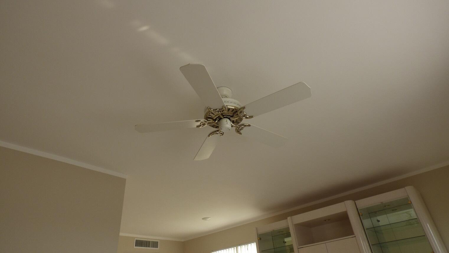 KINGS POINT BURGUNDY COND - Residential