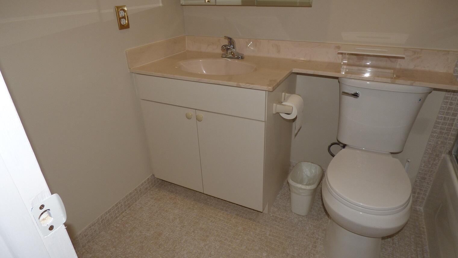 KINGS POINT BURGUNDY COND - Residential