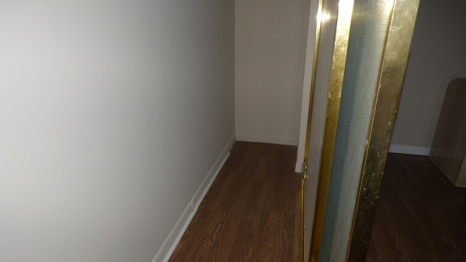 KINGS POINT BURGUNDY COND - Residential