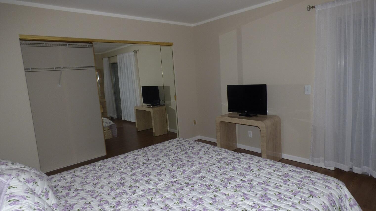 KINGS POINT BURGUNDY COND - Residential