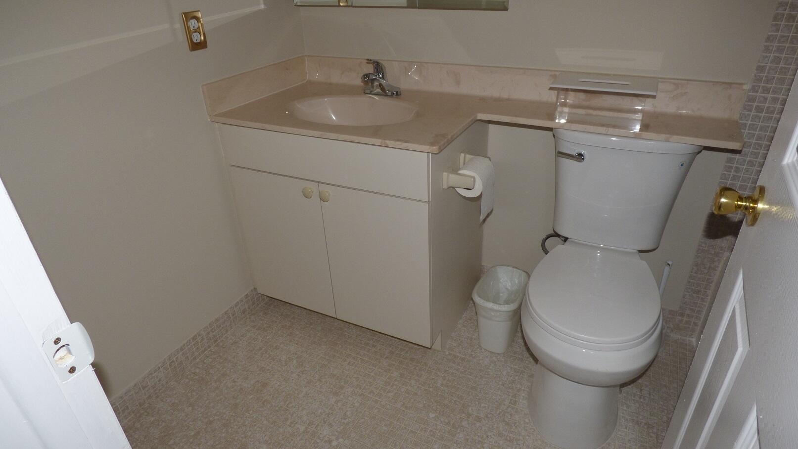 KINGS POINT BURGUNDY COND - Residential