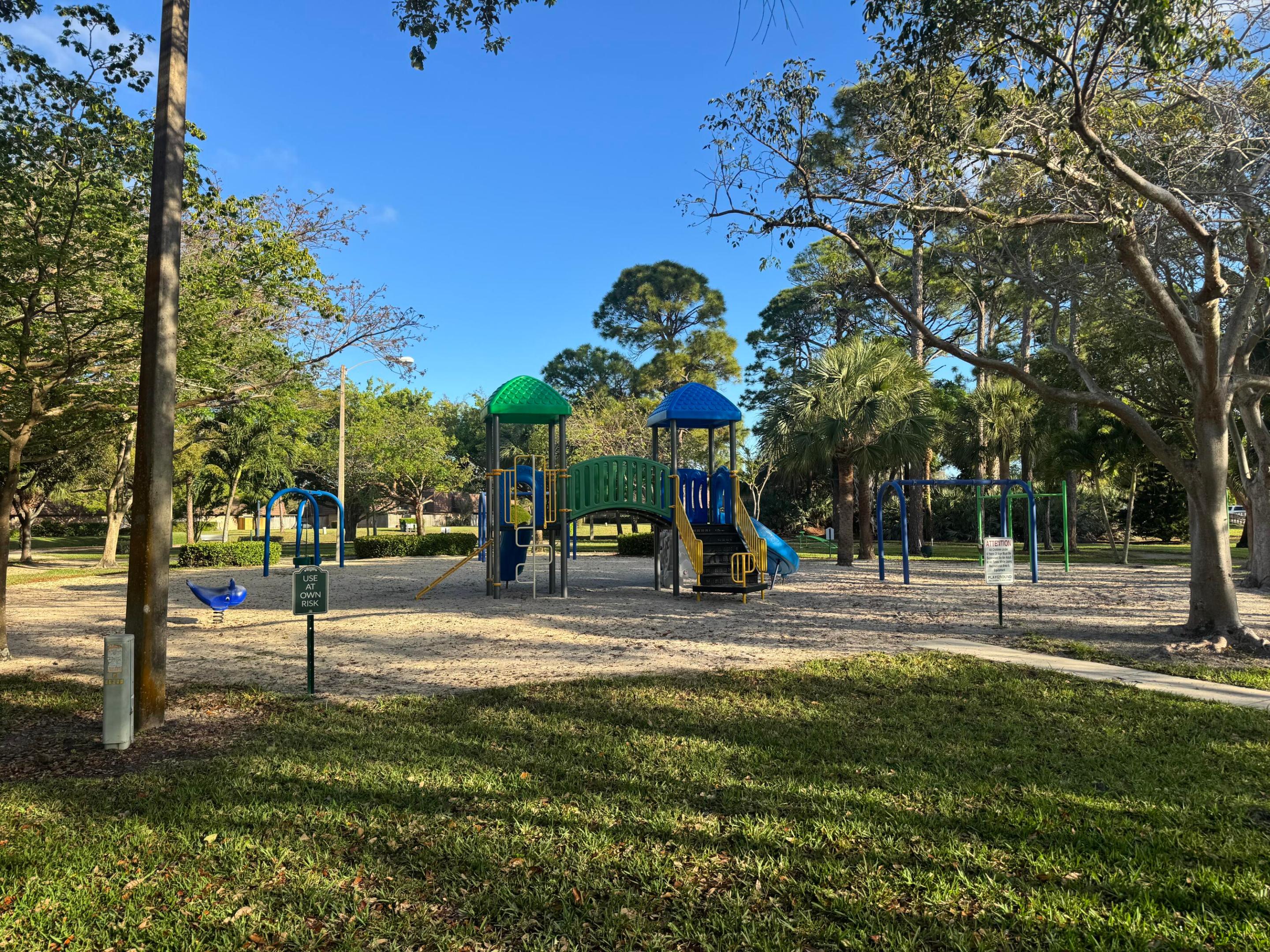 GARDEN LAKES AND GARDEN SQUARE SHOPS - Residential