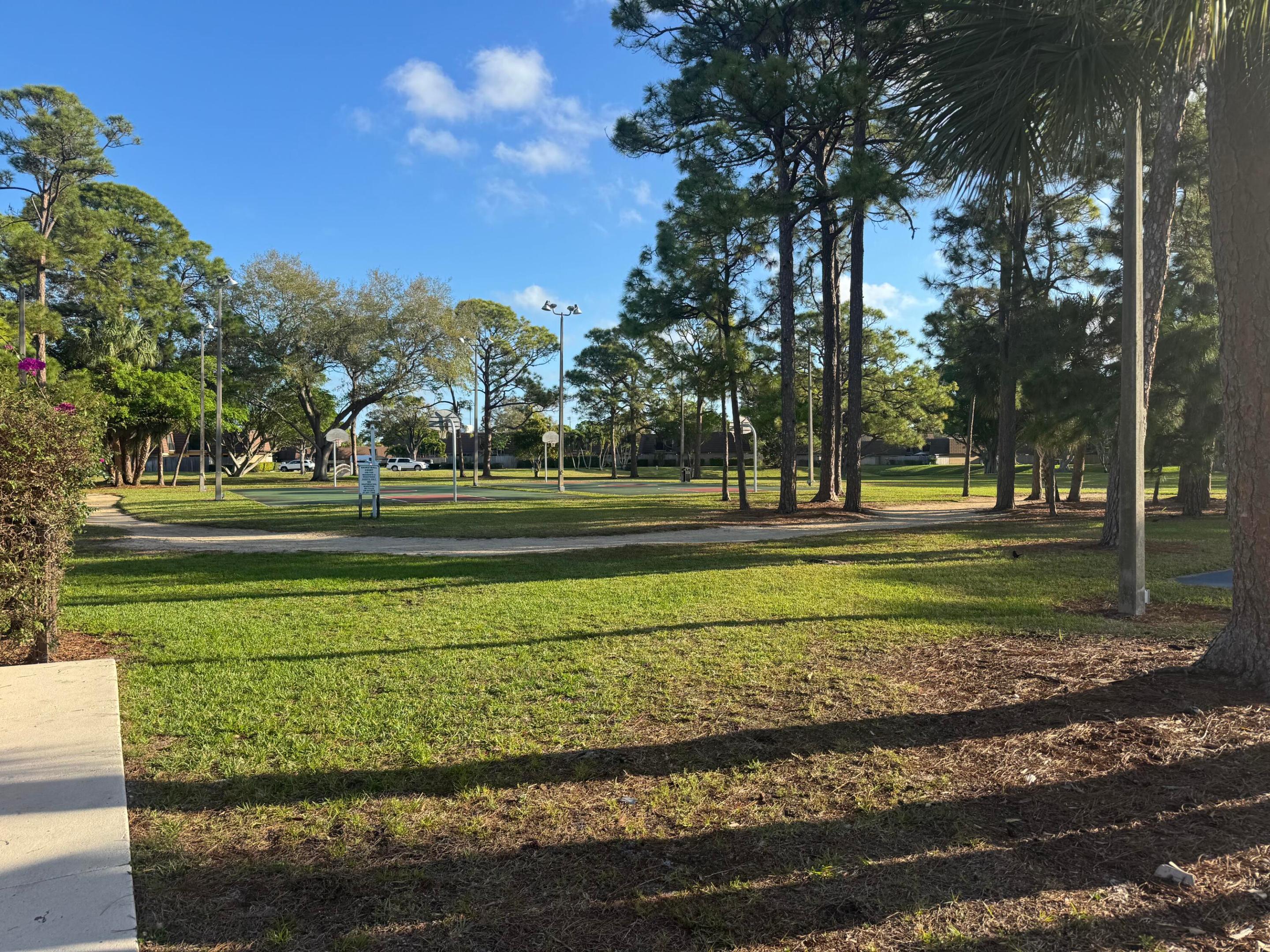 GARDEN LAKES AND GARDEN SQUARE SHOPS - Residential