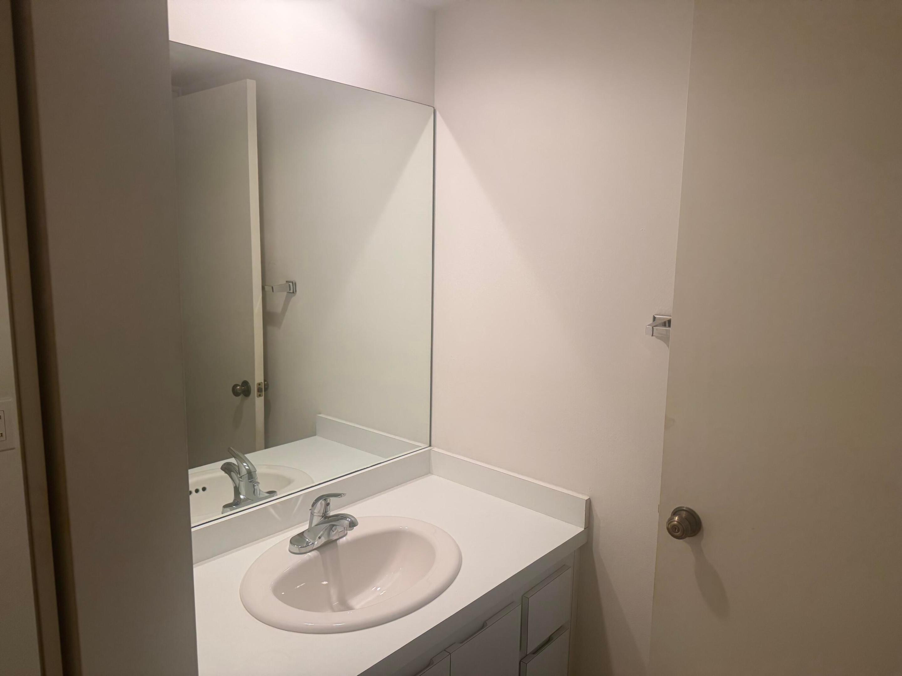 GARDEN LAKES AND GARDEN SQUARE SHOPS - Residential