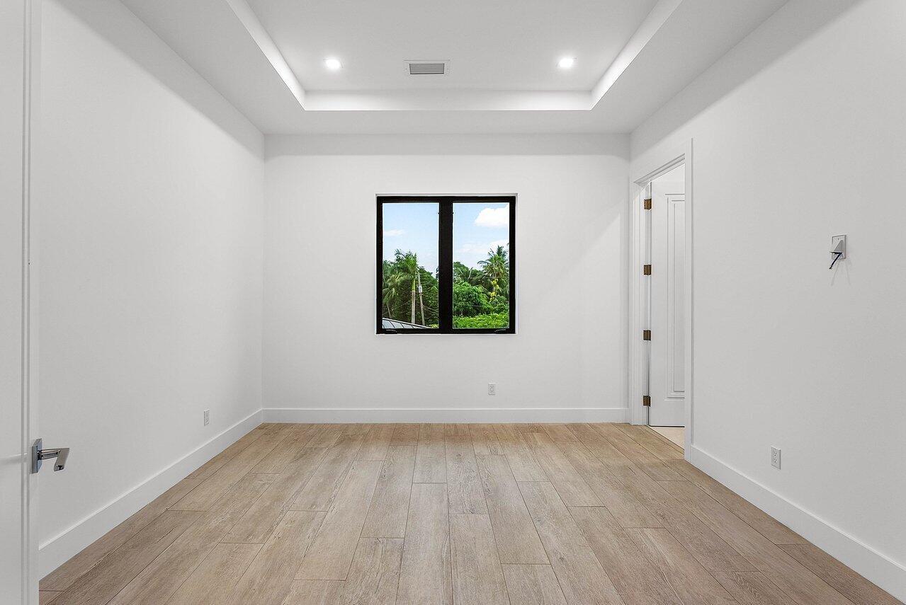 TRADE WINDS ESTATES FIRST - Residential