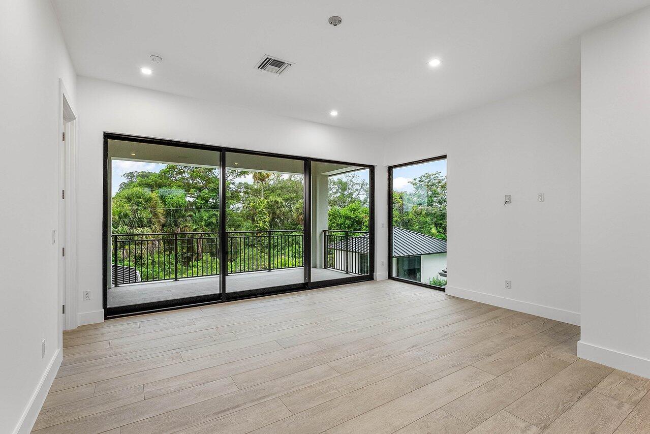 TRADE WINDS ESTATES FIRST - Residential