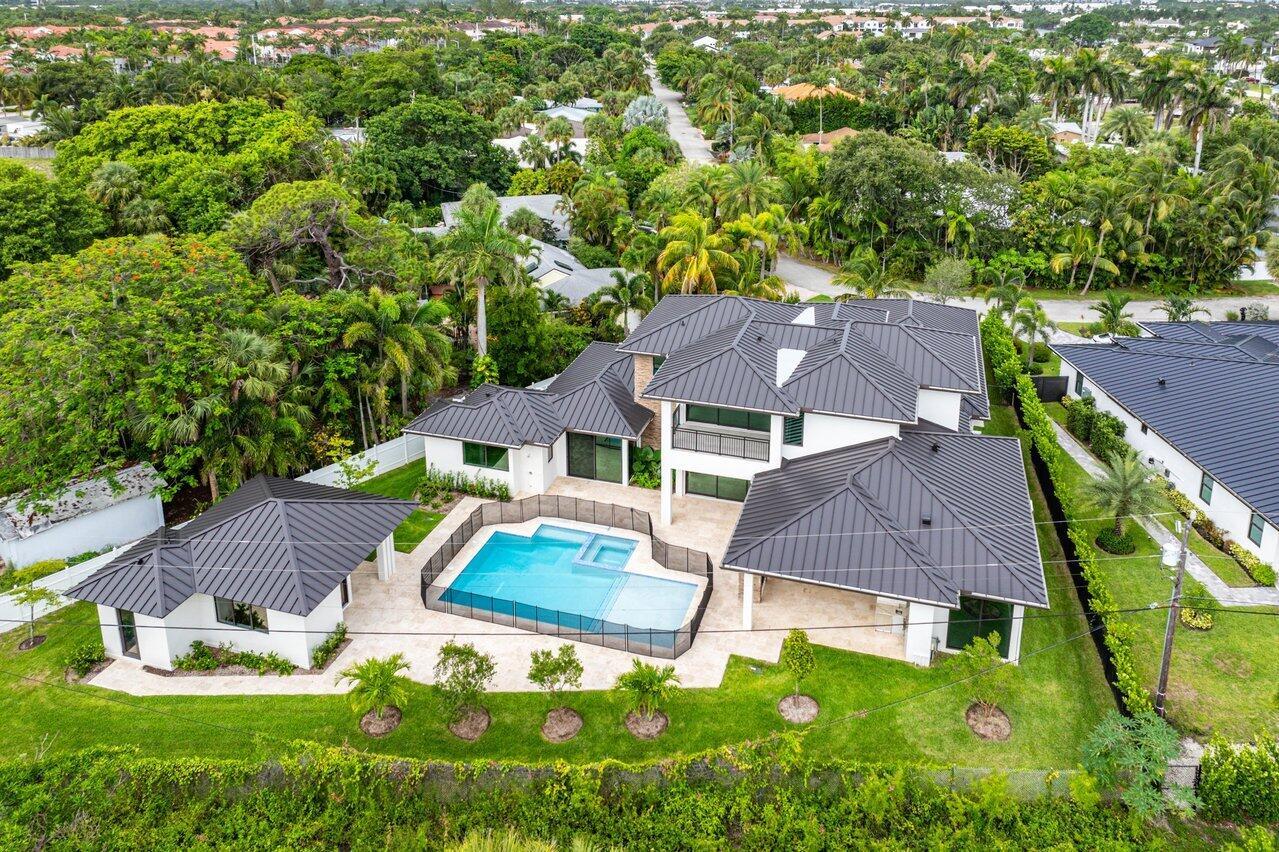 TRADE WINDS ESTATES FIRST - Residential