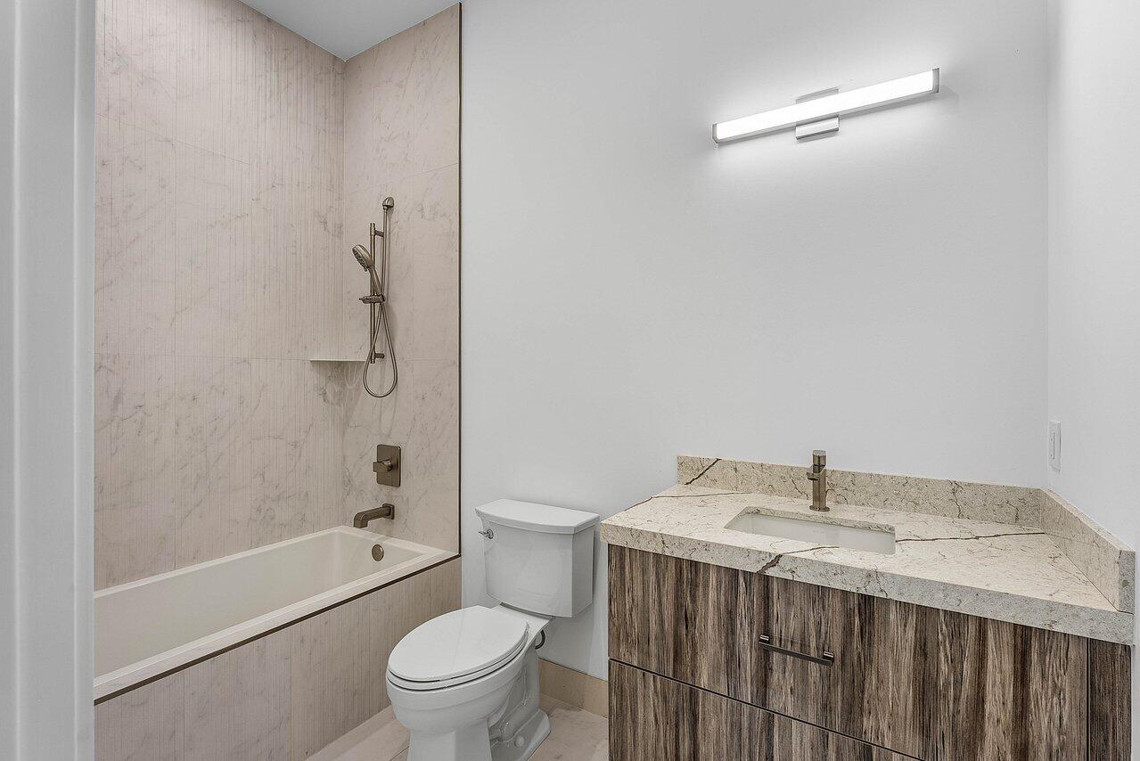 TRADE WINDS ESTATES FIRST ADD - Residential