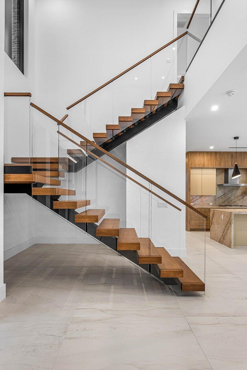 TRADE WINDS ESTATES FIRST - Residential