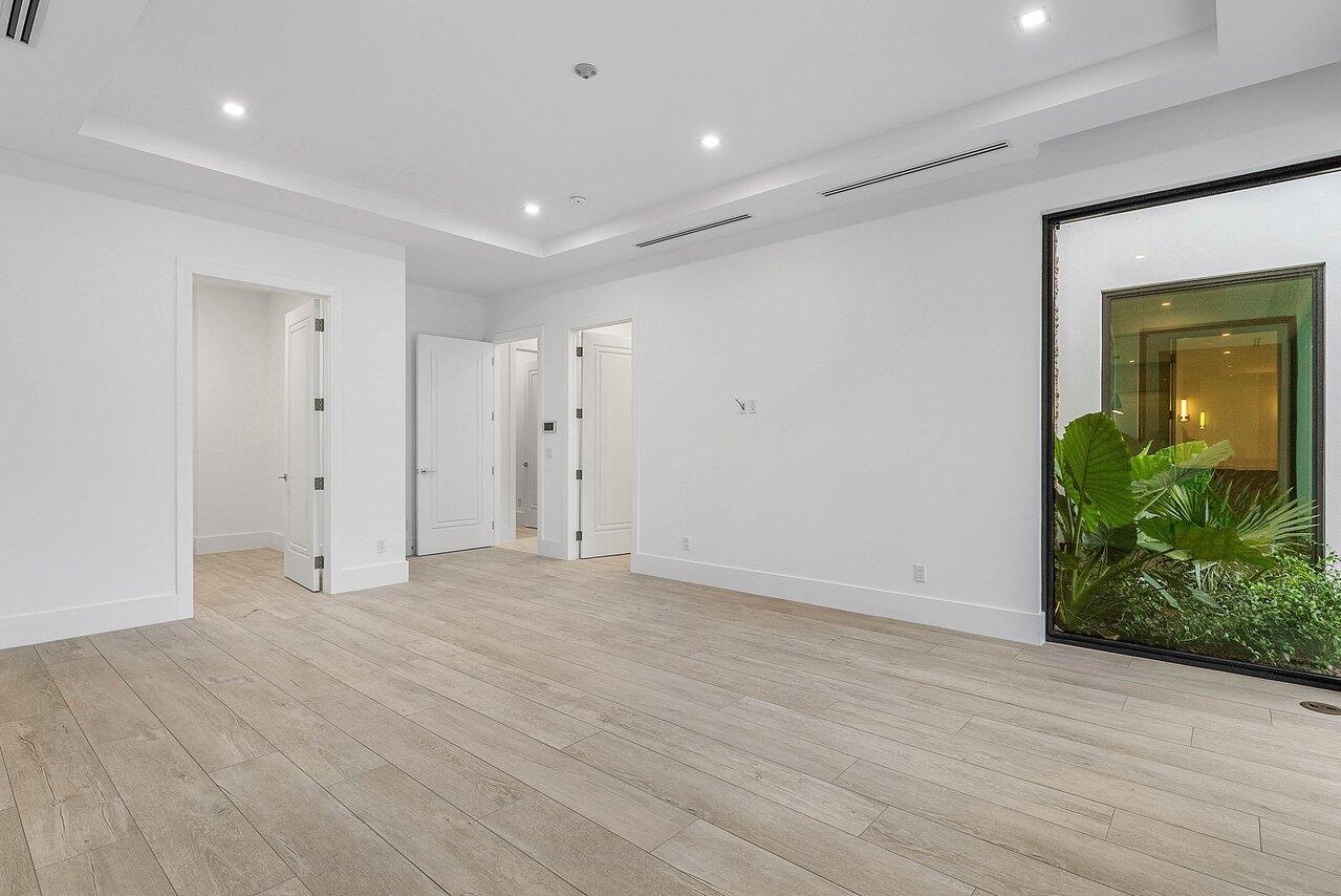 TRADE WINDS ESTATES FIRST - Residential