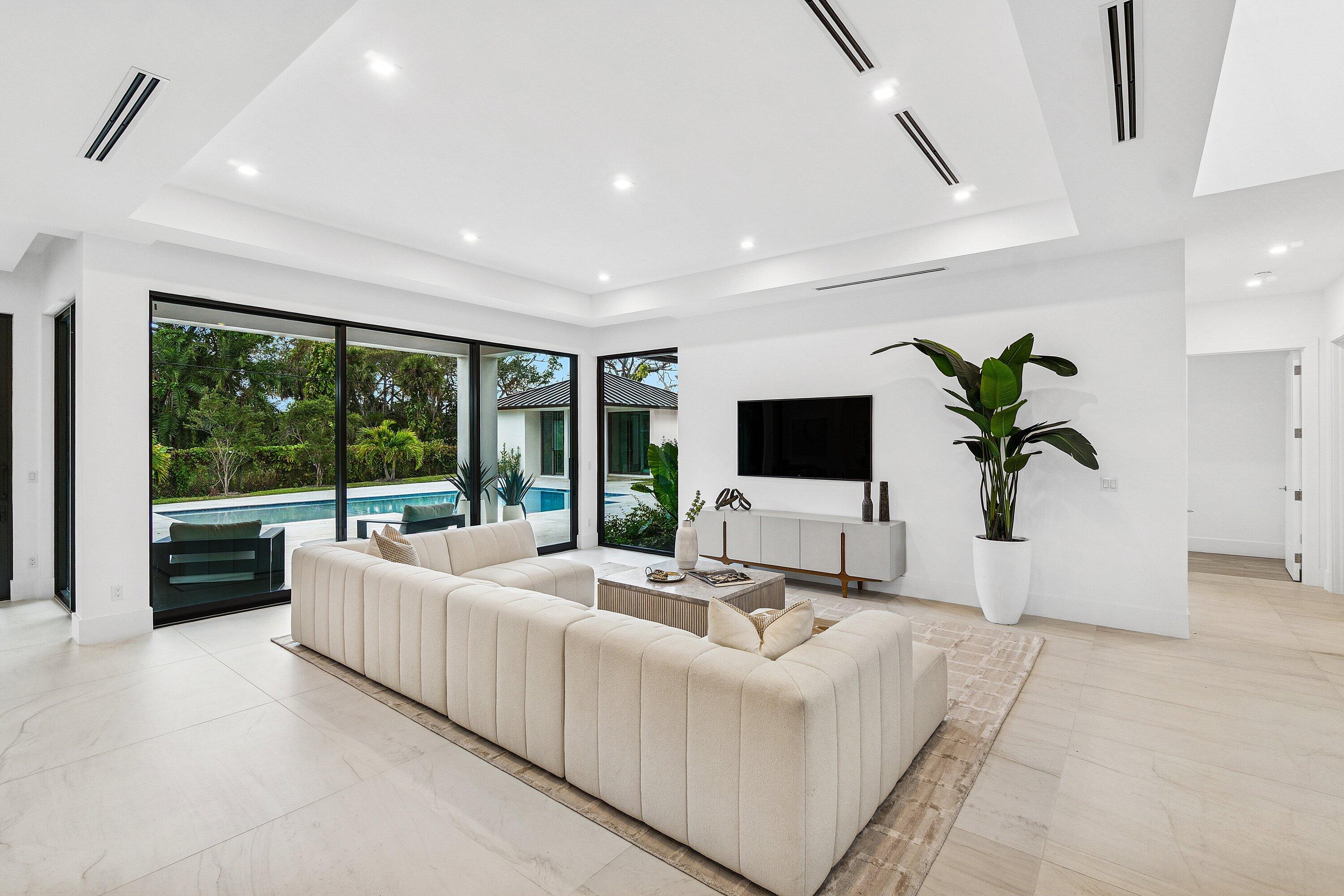 TRADE WINDS ESTATES FIRST ADD - Residential