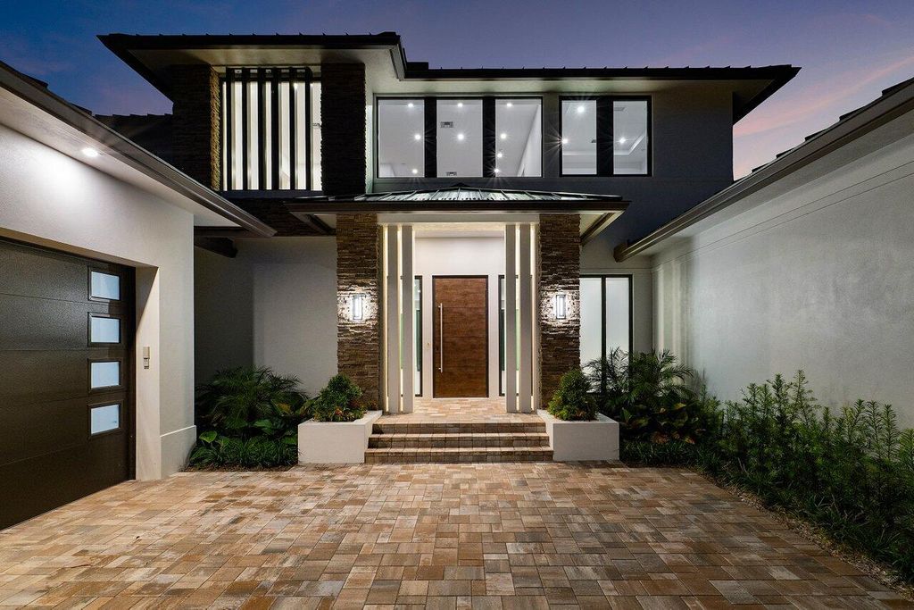 Photo of 3100 Palm Drive, Delray Beach, FL 33483 (MLS # R11147088)