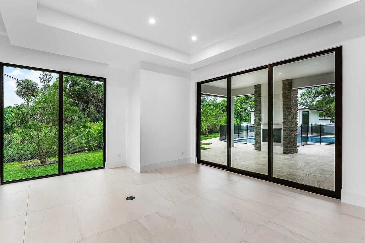 TRADE WINDS ESTATES FIRST - Residential