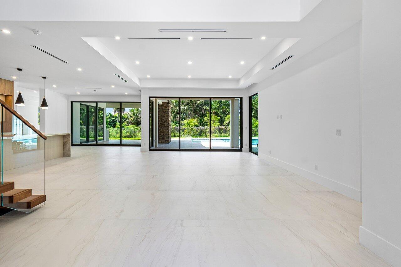 TRADE WINDS ESTATES FIRST - Residential