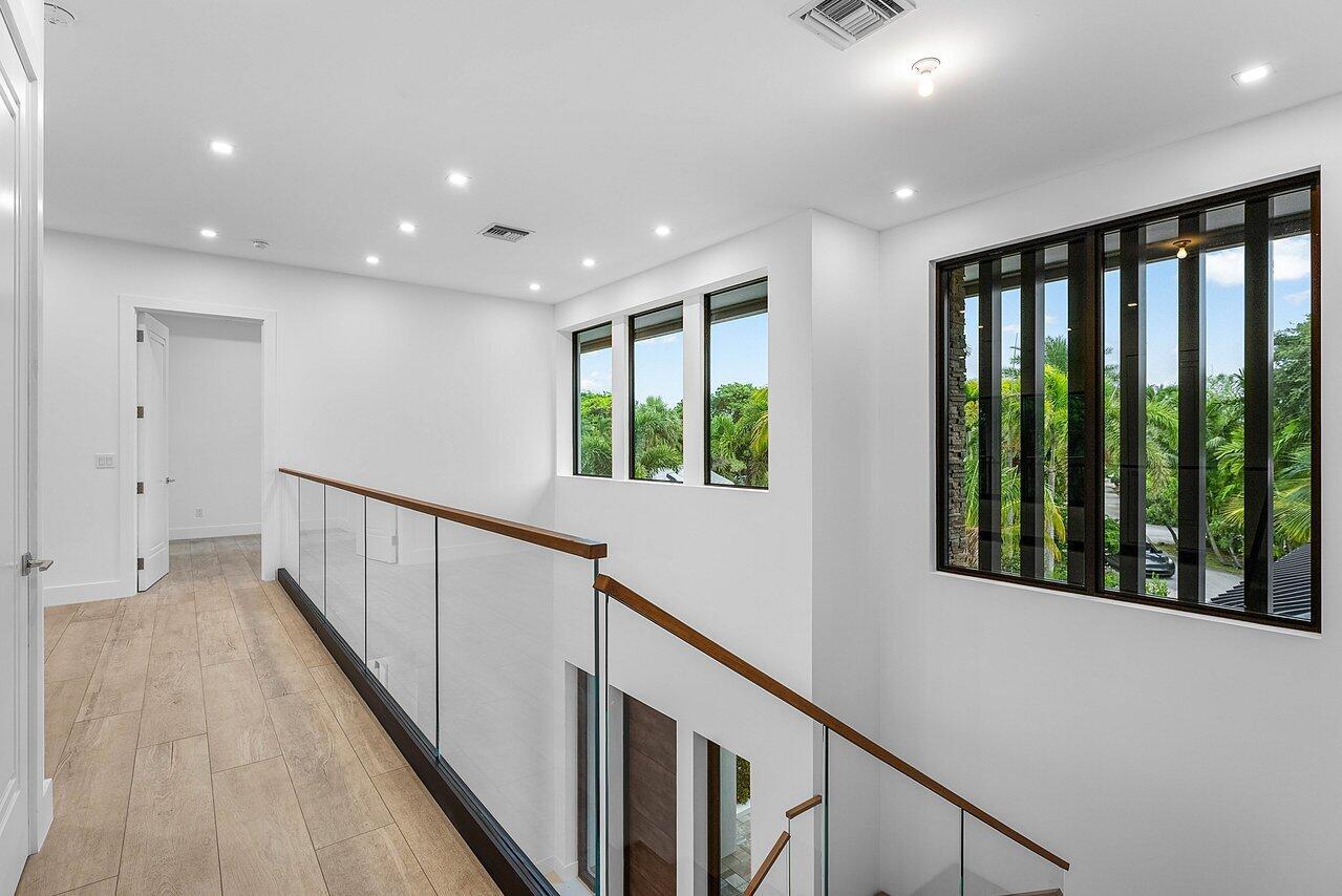 TRADE WINDS ESTATES FIRST - Residential