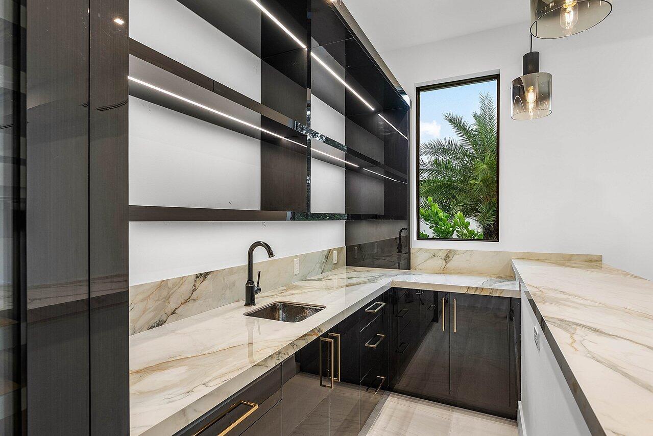 TRADE WINDS ESTATES FIRST - Residential