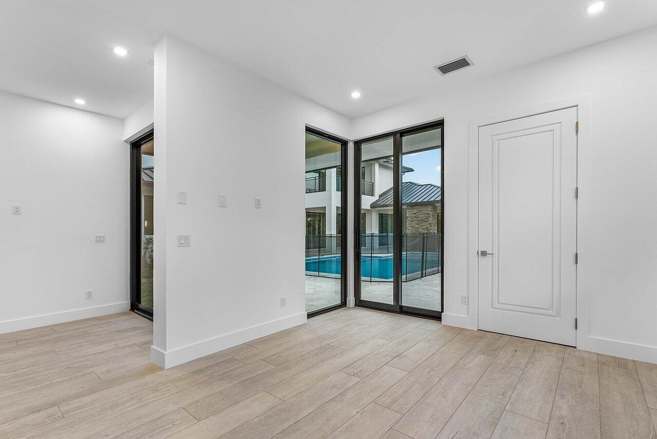 TRADE WINDS ESTATES FIRST ADD - Residential