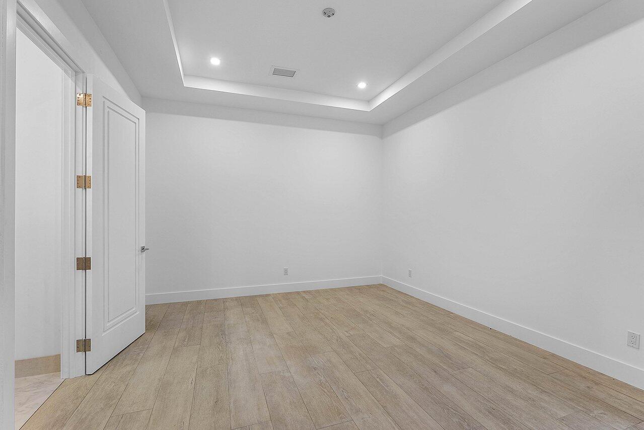 TRADE WINDS ESTATES FIRST - Residential