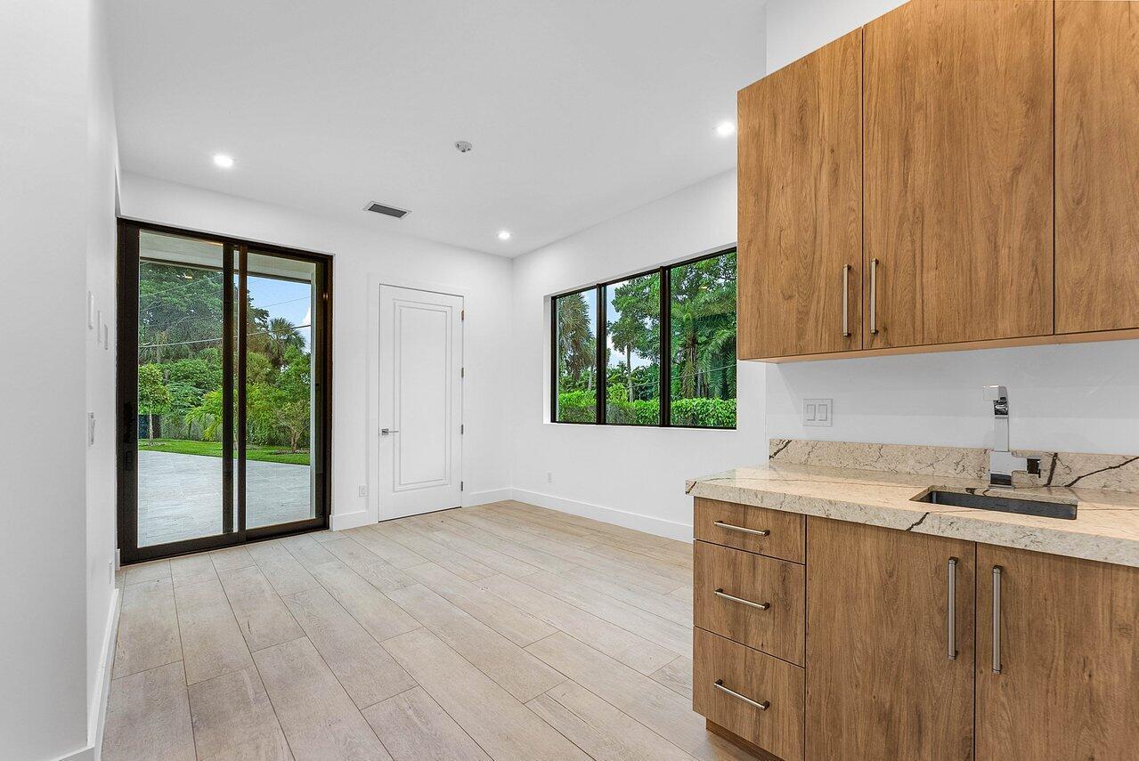 TRADE WINDS ESTATES FIRST - Residential