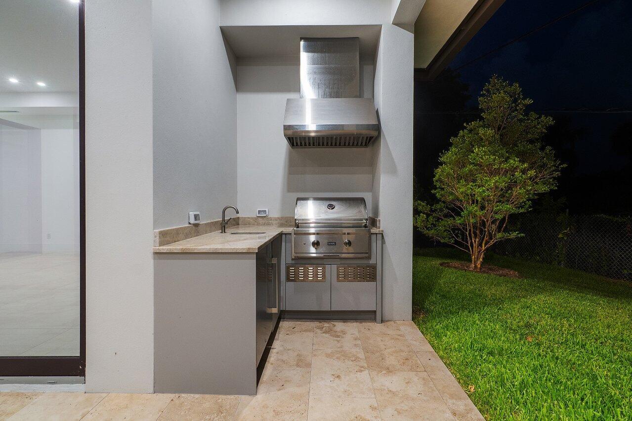 TRADE WINDS ESTATES FIRST - Residential