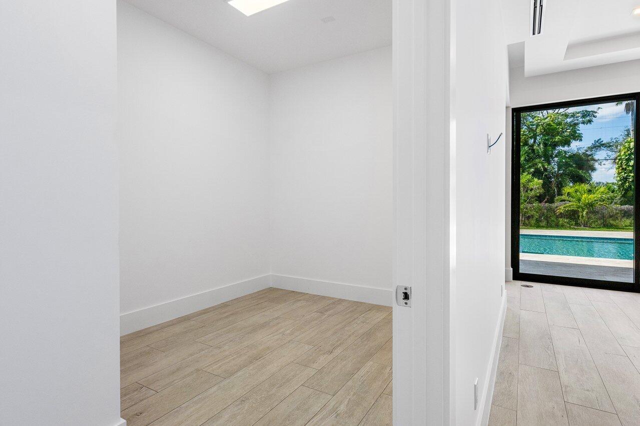 TRADE WINDS ESTATES FIRST - Residential