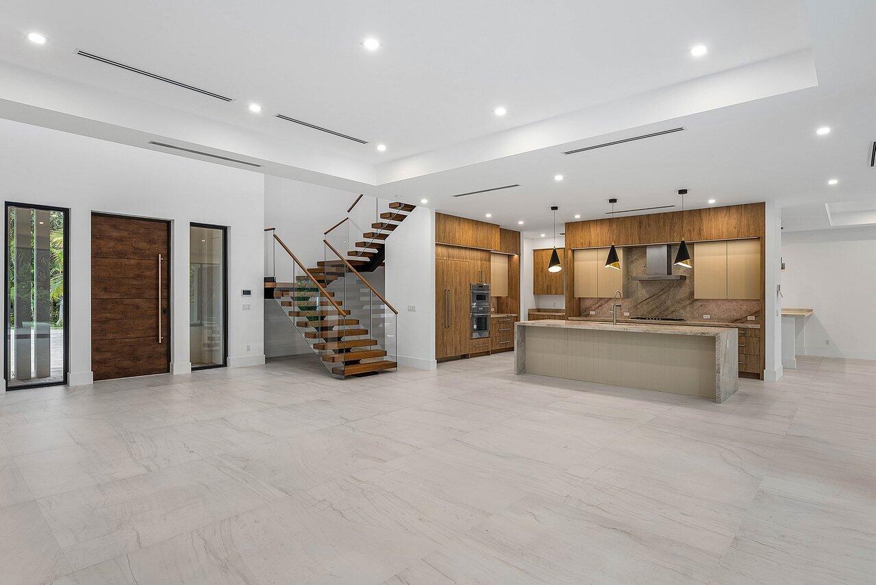 TRADE WINDS ESTATES FIRST - Residential