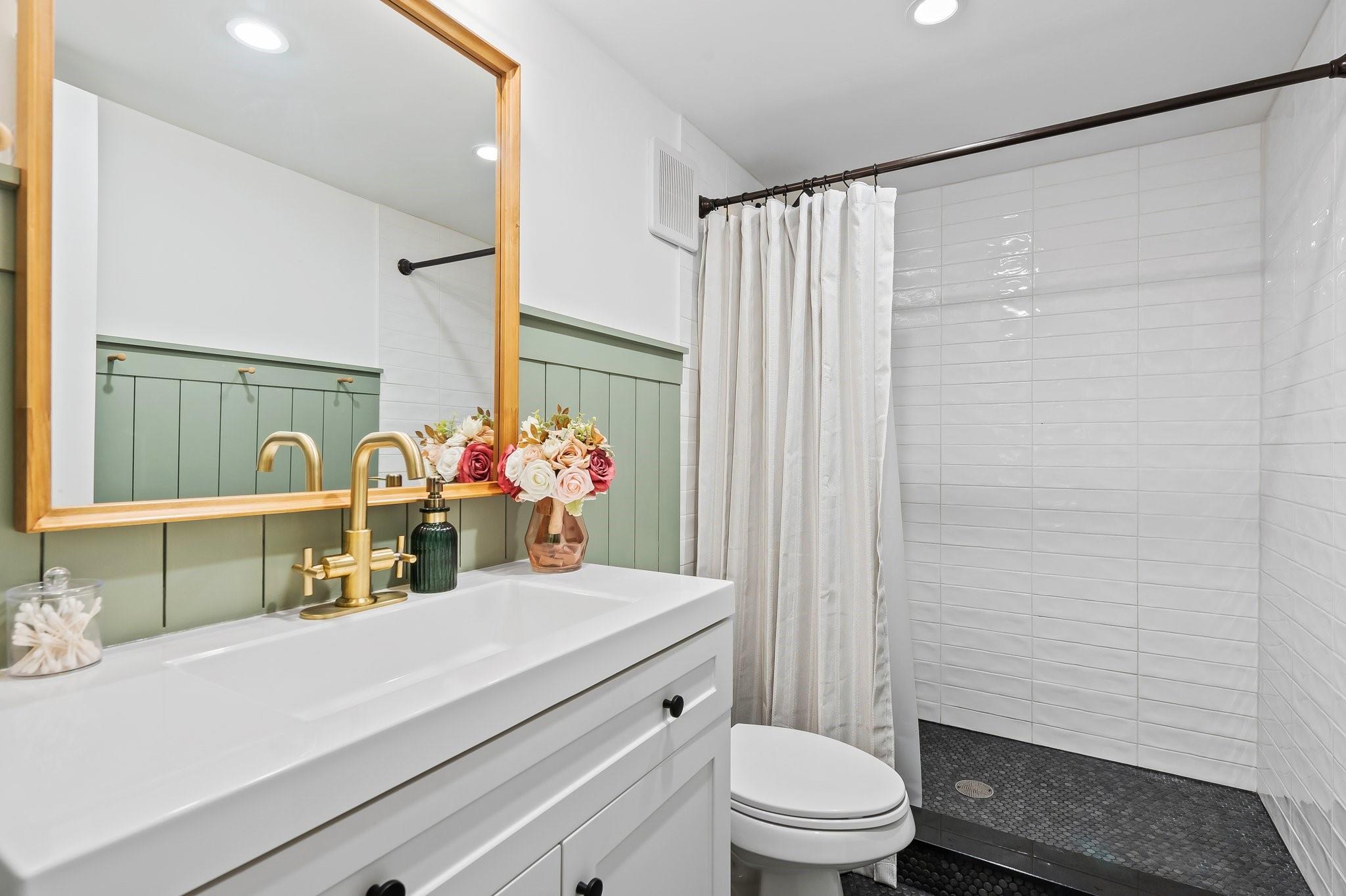 ARROWHEAD - Residential Lease