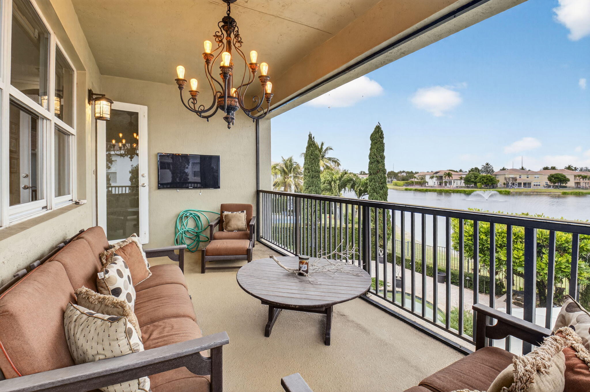 COUNTRYSIDE MEADOWS - Residential