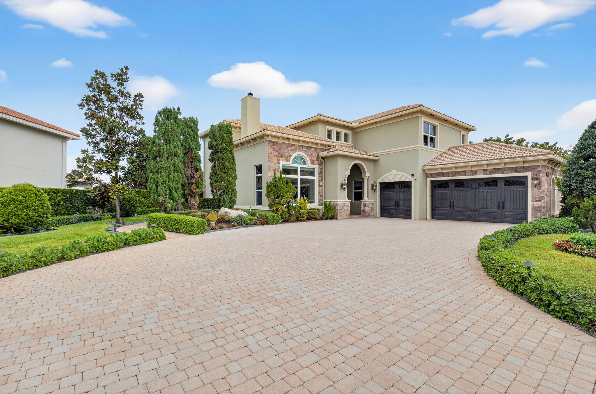 8859 Cobblestone Point Circle