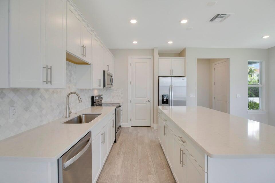 OCEAN COVE - Residential Lease