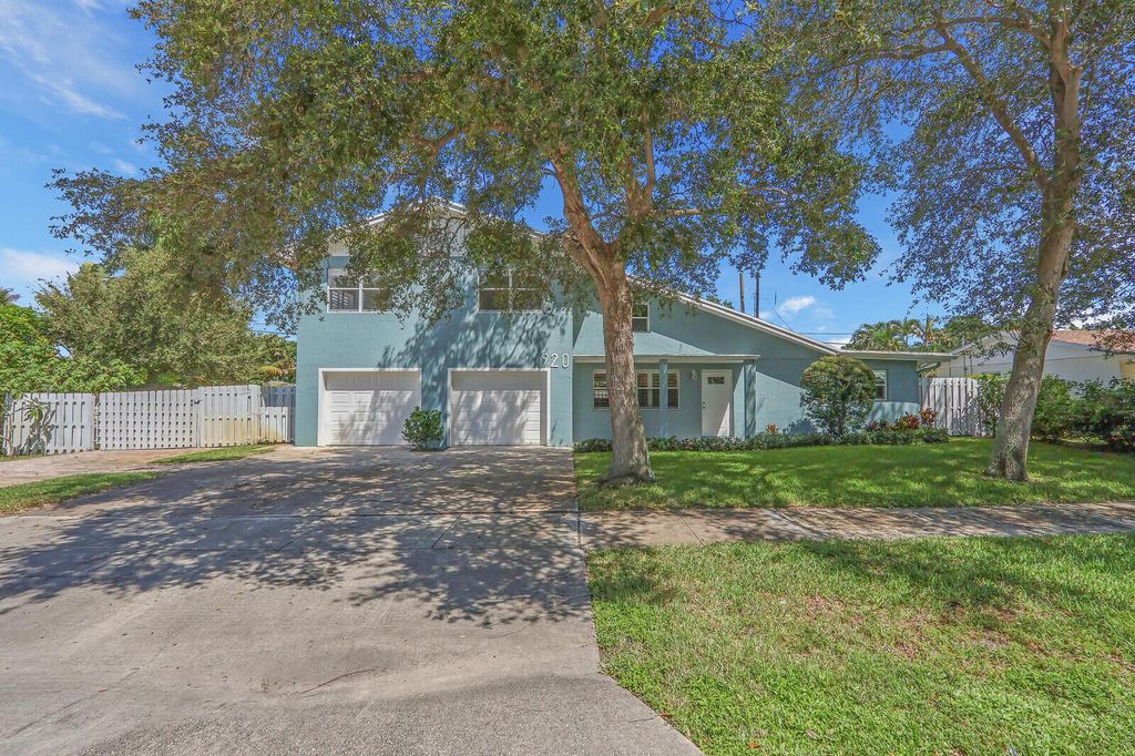 Photo of 920 Lighthouse Drive, North Palm Beach, FL 33408 (MLS # R11070385)