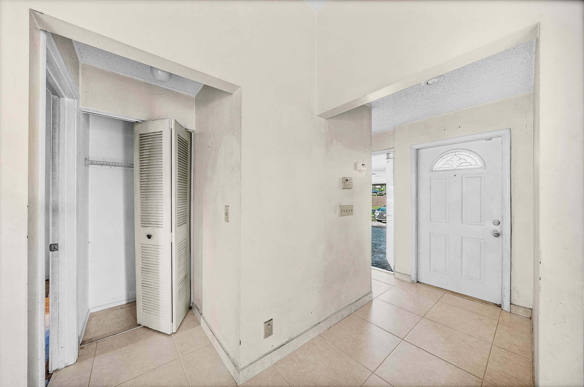 AMERICAN HOMES AT BOCA RATON 8 - Residential