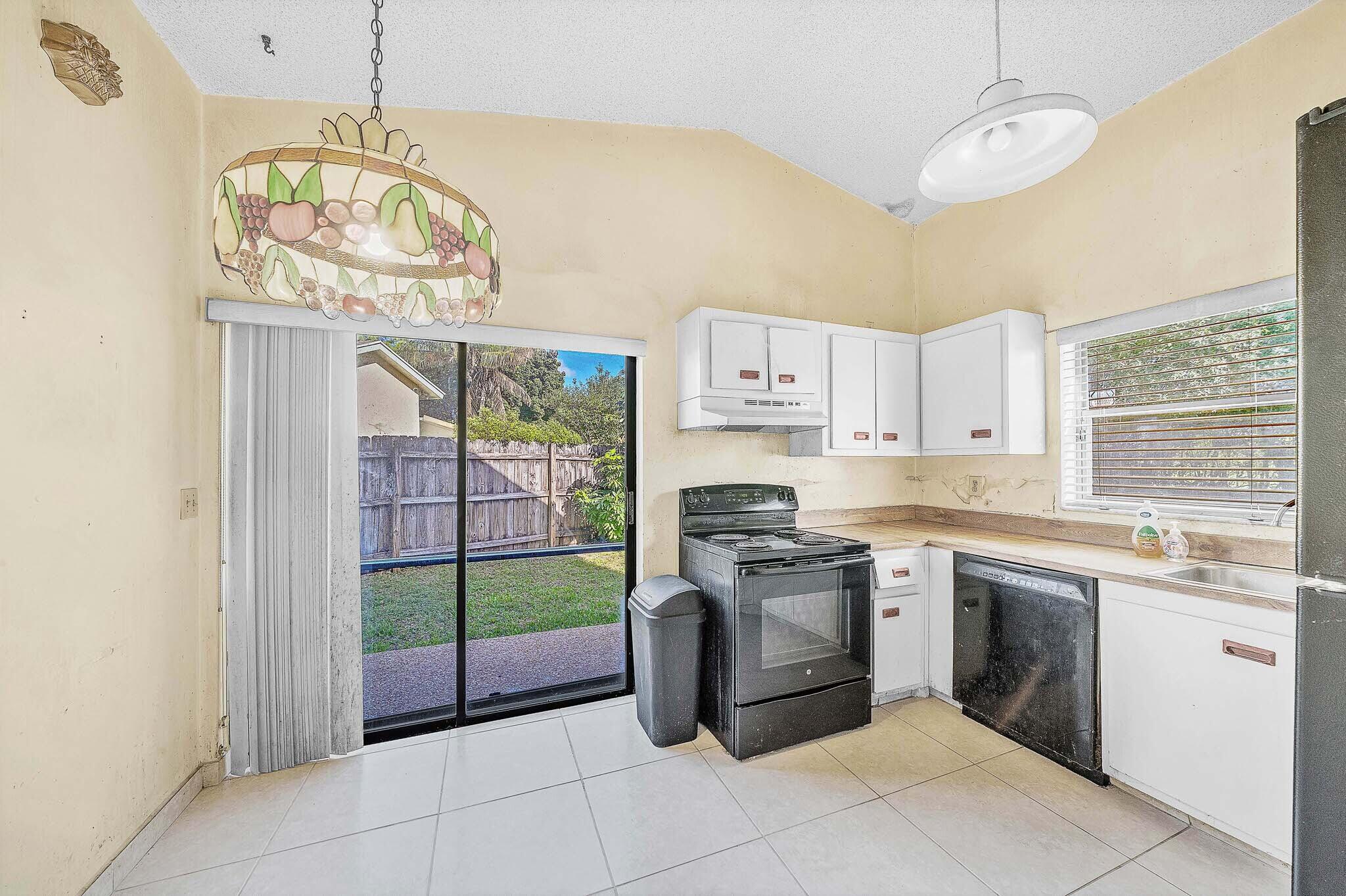 AMERICAN HOMES AT BOCA RATON 8 - Residential