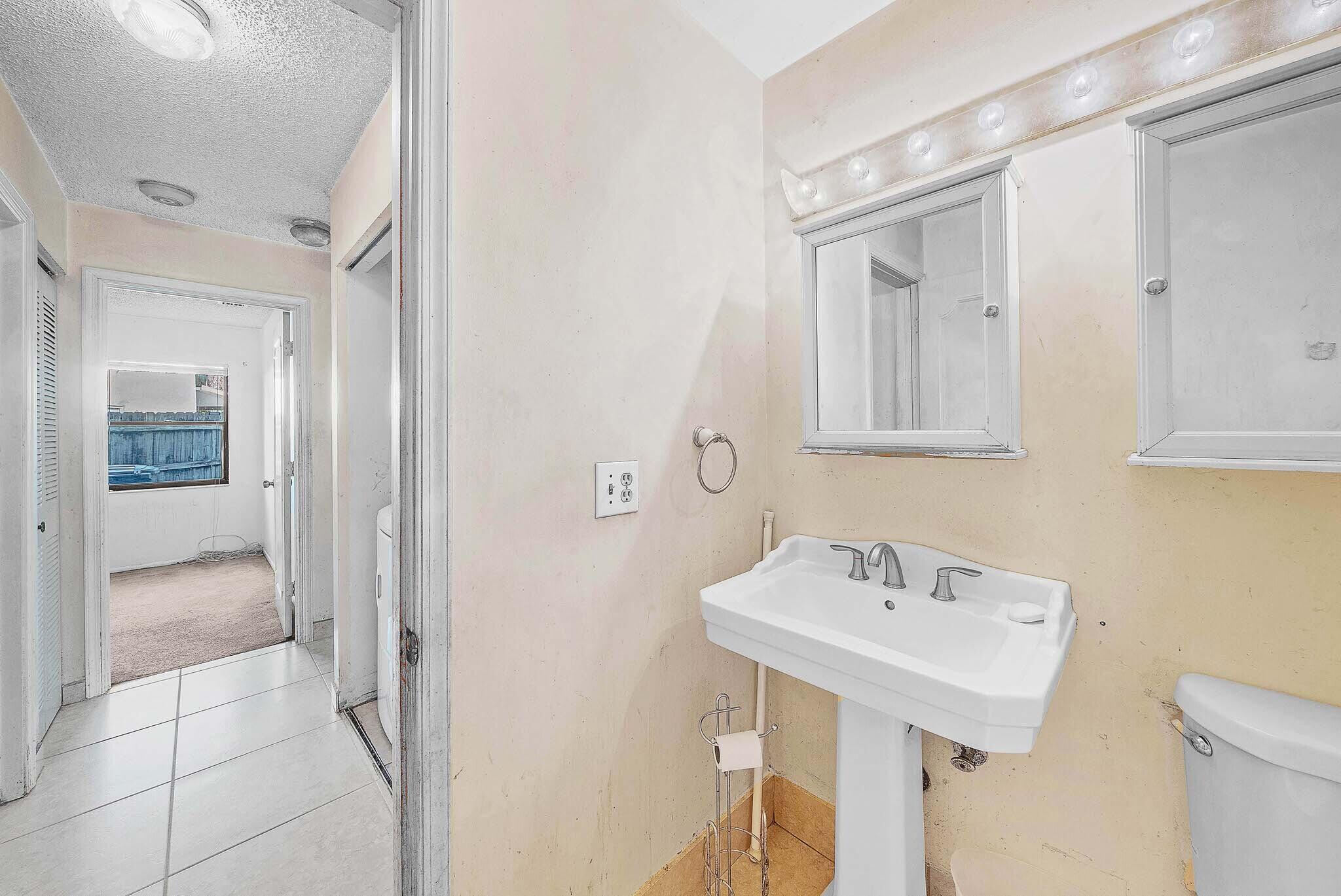 AMERICAN HOMES AT BOCA RATON 8 - Residential