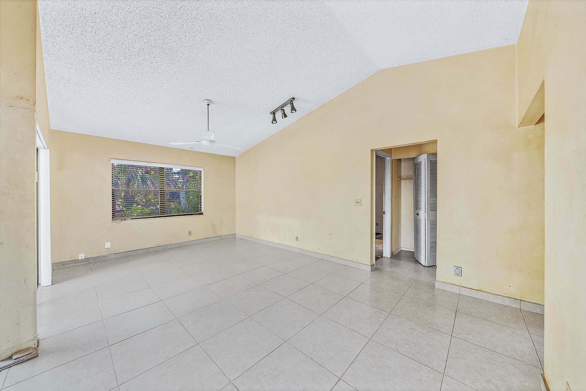 AMERICAN HOMES AT BOCA RATON 8 - Residential