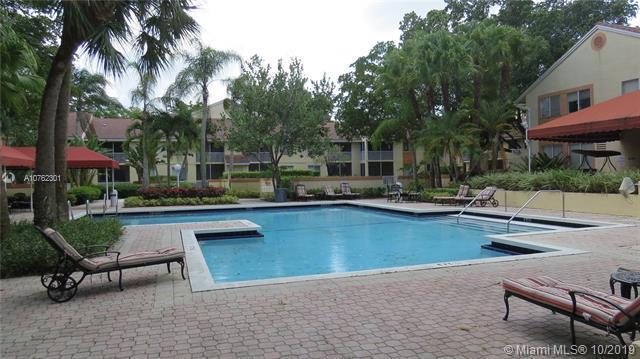 NAPOLI GARDENS AT CORAL SPRINGS - Residential