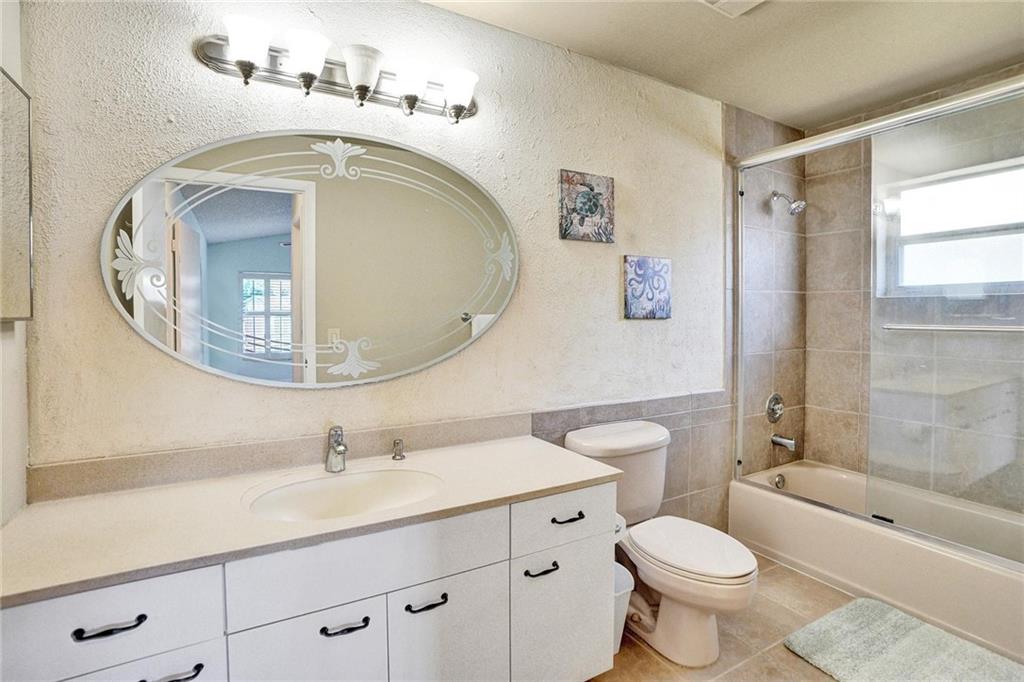 The Lakes 109-9 B - Residential