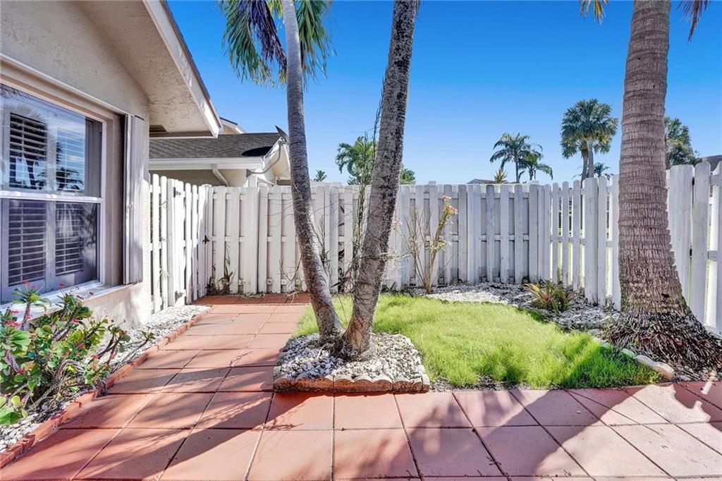 The Lakes 109-9 B - Residential