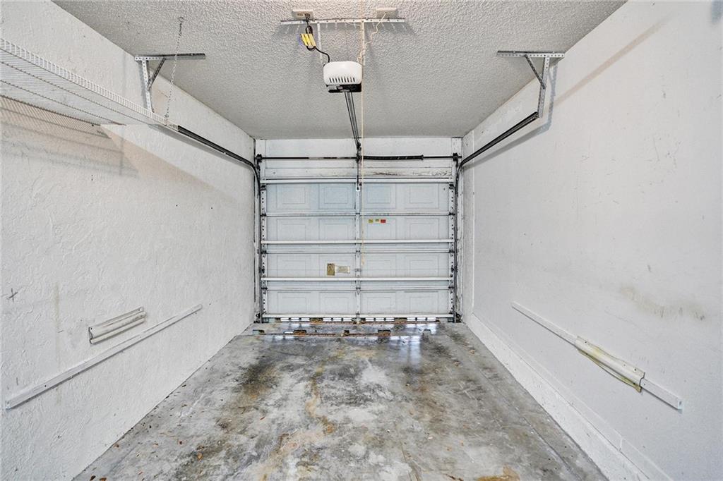 The Lakes 109-9 B - Residential