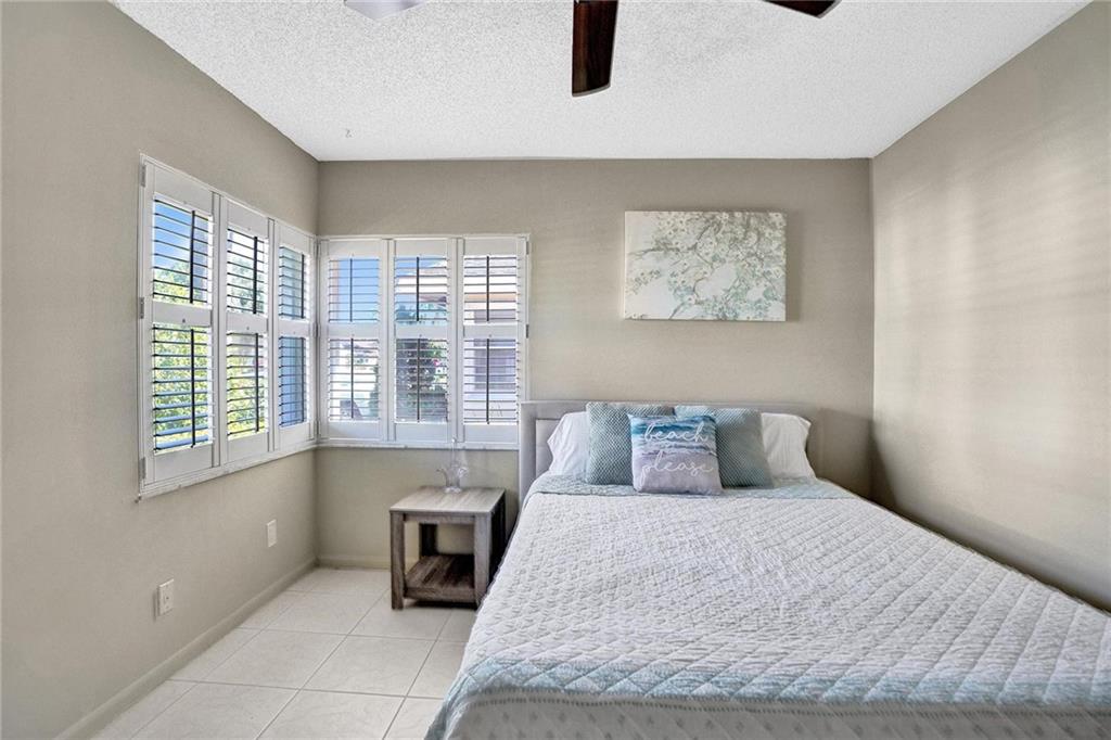 The Lakes 109-9 B - Residential